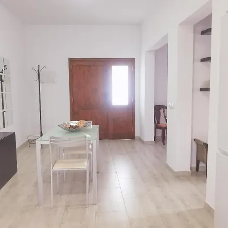 Casa Cernicalo Holiday home Nazaret